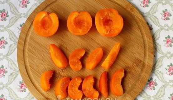 абрикосовый крамбл