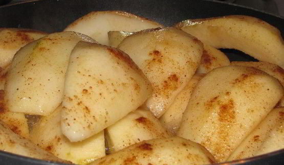 груши в шоколадных платьях