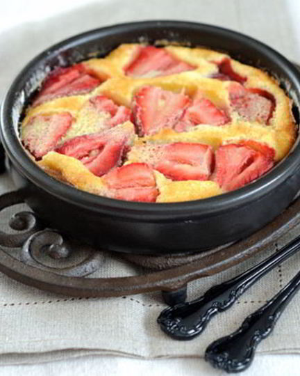 Рецепт клафути с клубникой