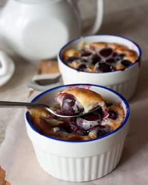 Клафути с вишней