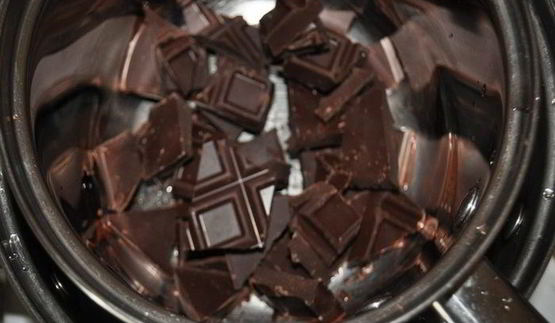 клафути со сливами и шоколадом