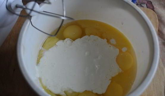 клафути со сливами и шоколадом