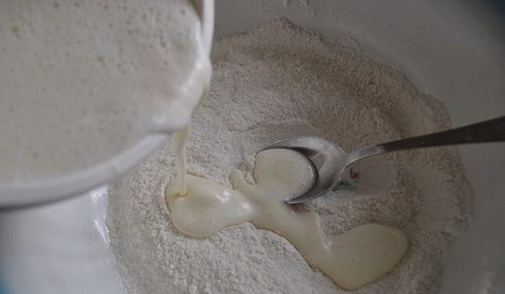 клафути со сливами и шоколадом