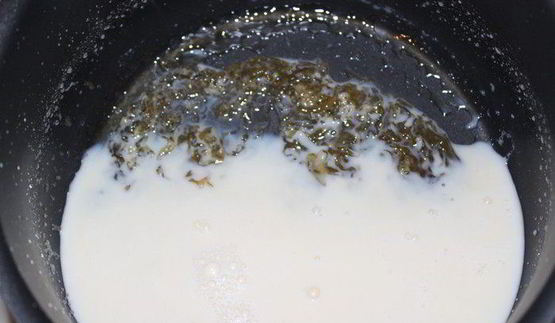 кофейно-ромовая панна котта с соусом тоффи