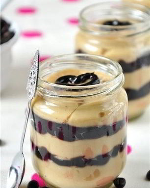 Кофейный манный пудинг с шоколадной прослойкой