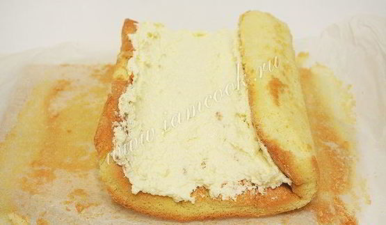 бисквитный рулет с кремом