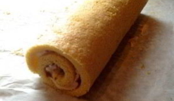 бисквитный рулет с масляным кремом