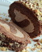 Бисквитный рулет с заварным кремом