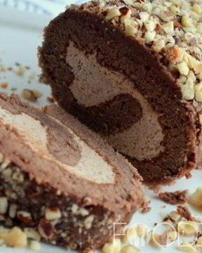 Бисквитный рулет с заварным кремом