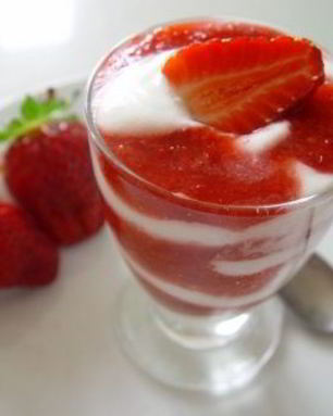 Десерт в креманке