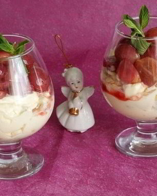 Грушевый крем с виноградом