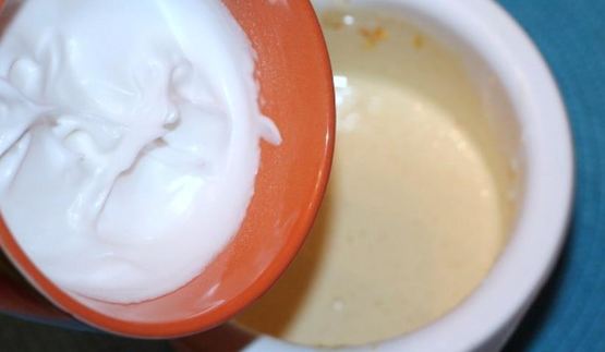 имбирный рулет с кремом и цукатами