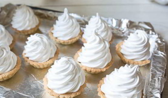 корзиночки с белковым кремом