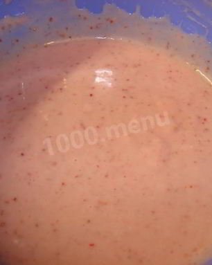 Крем из белого шоколада с клубникой и мятой