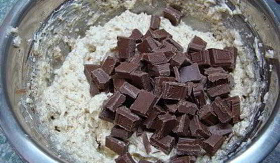 кростата с миндальным кремом и шоколадом