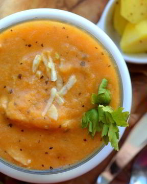 Луково-томатный крем с курицей