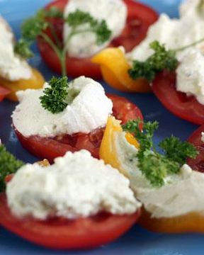 Помидоры с сырным кремом