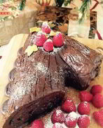 Постный шоколадный рулет с кремом из авокадо