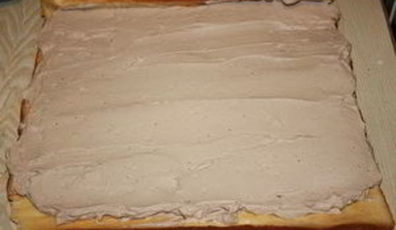 рулет рождественское полено с кремом из белого шоколада