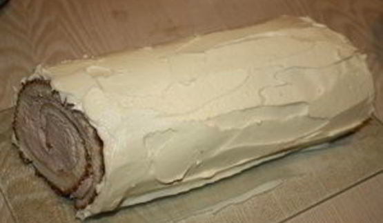 рулет рождественское полено с кремом из белого шоколада