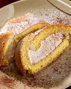 Рулет с крем-брюле