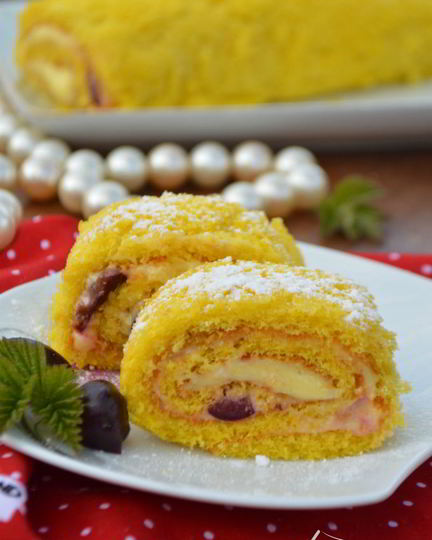 Рецепт рулета с лимонным кремом и ягодами
