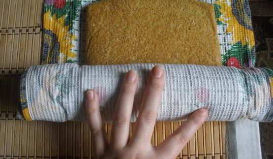 рулет с творожным кремом