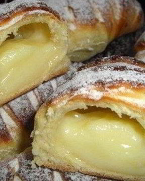 Сдобная булочка Крем-де-Паризьен