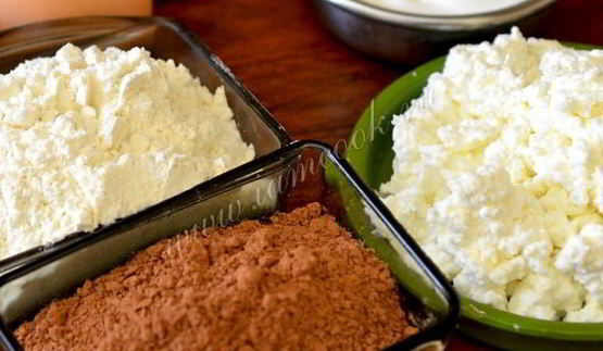 шоколадные блинчики с творожным кремом и бананом