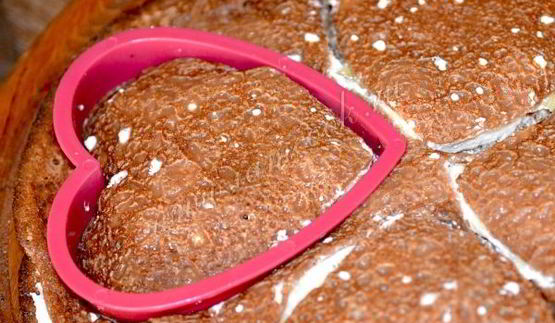 шоколадные блинчики с творожным кремом и бананом