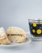 Слоеные коржики с заварным кремом