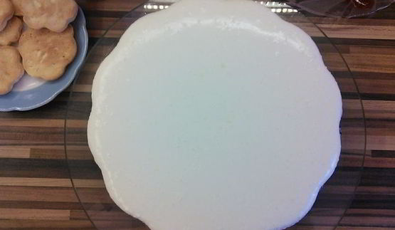 снежный крем-торт