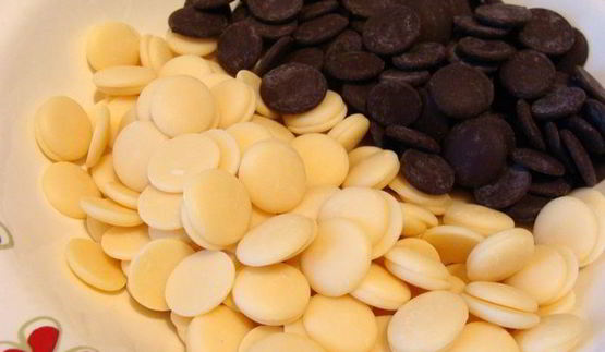 торт-полено из слоеного теста с шоколадным кремом