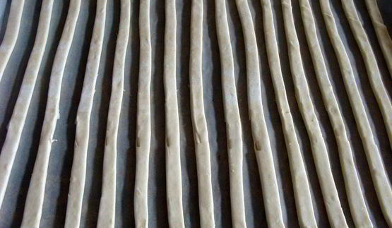 торт-полено из слоеного теста с шоколадным кремом