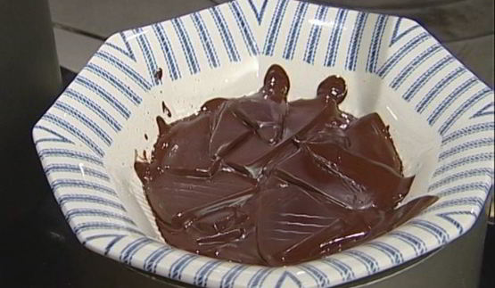 миндаль в шоколаде