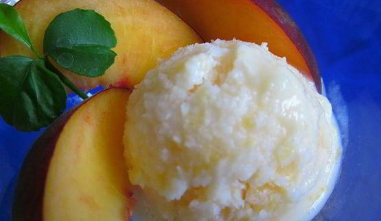 апельсиновое и персиковое мороженое