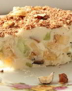 Мороженое из творога с медом и фруктами