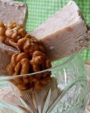 Мороженое ореховое