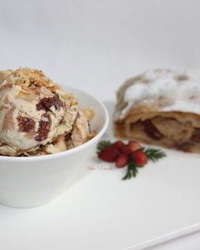 Мороженое со вкусом яблочного штруделя