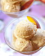 Персиковое мороженое