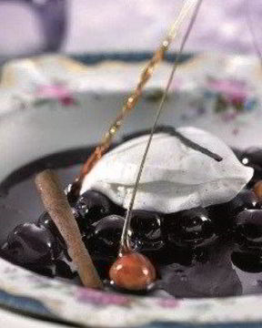 Вишневое мороженое с ликером Амаретто