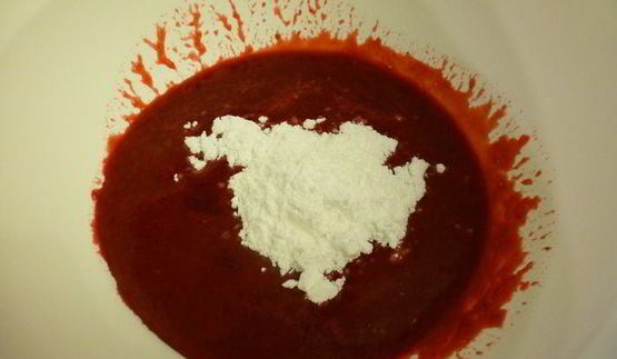 ягодное мороженое на сливках