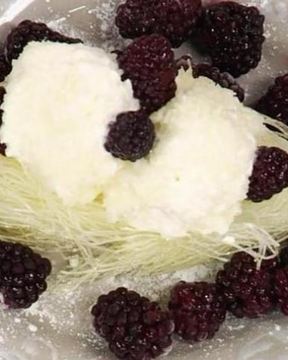 Жареное мороженое с фунчозой