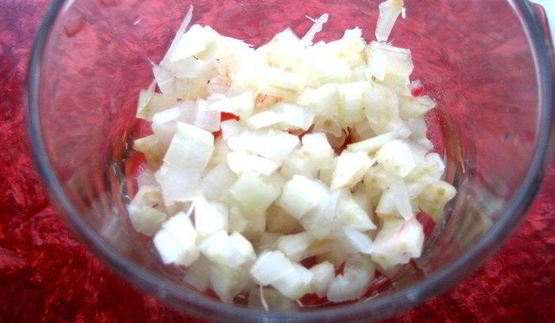 несладкий творог с овощами