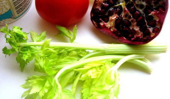 несладкий творог с овощами