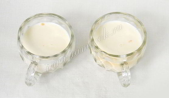 панна котта с красной смородиной