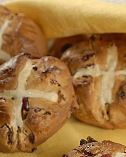 Рецепт английских пасхальных булочек