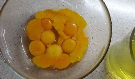 коньячный кулич с изюмом, цукатами и орехами