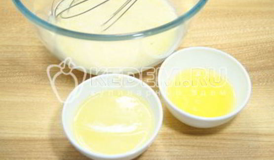 кулич с изюмом