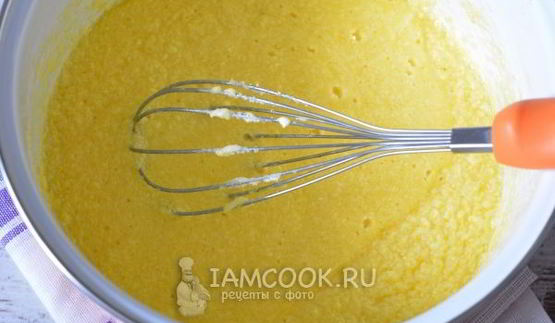 кулич с миндалем и лимонной цедрой